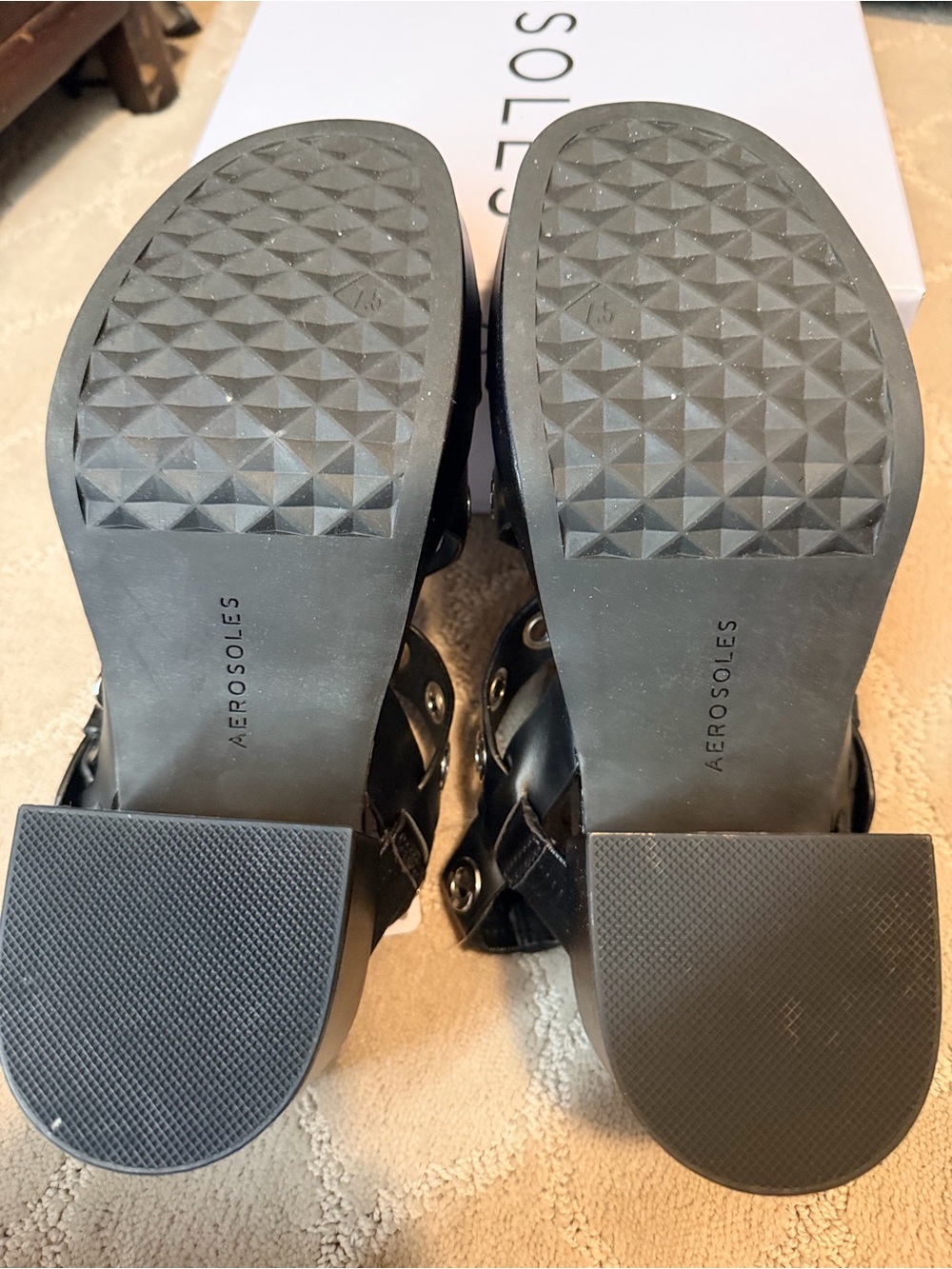 AEROSOLES Cleveland Black Grommet Platform Sandals 7.5 WIDE - Picture 6 of 8